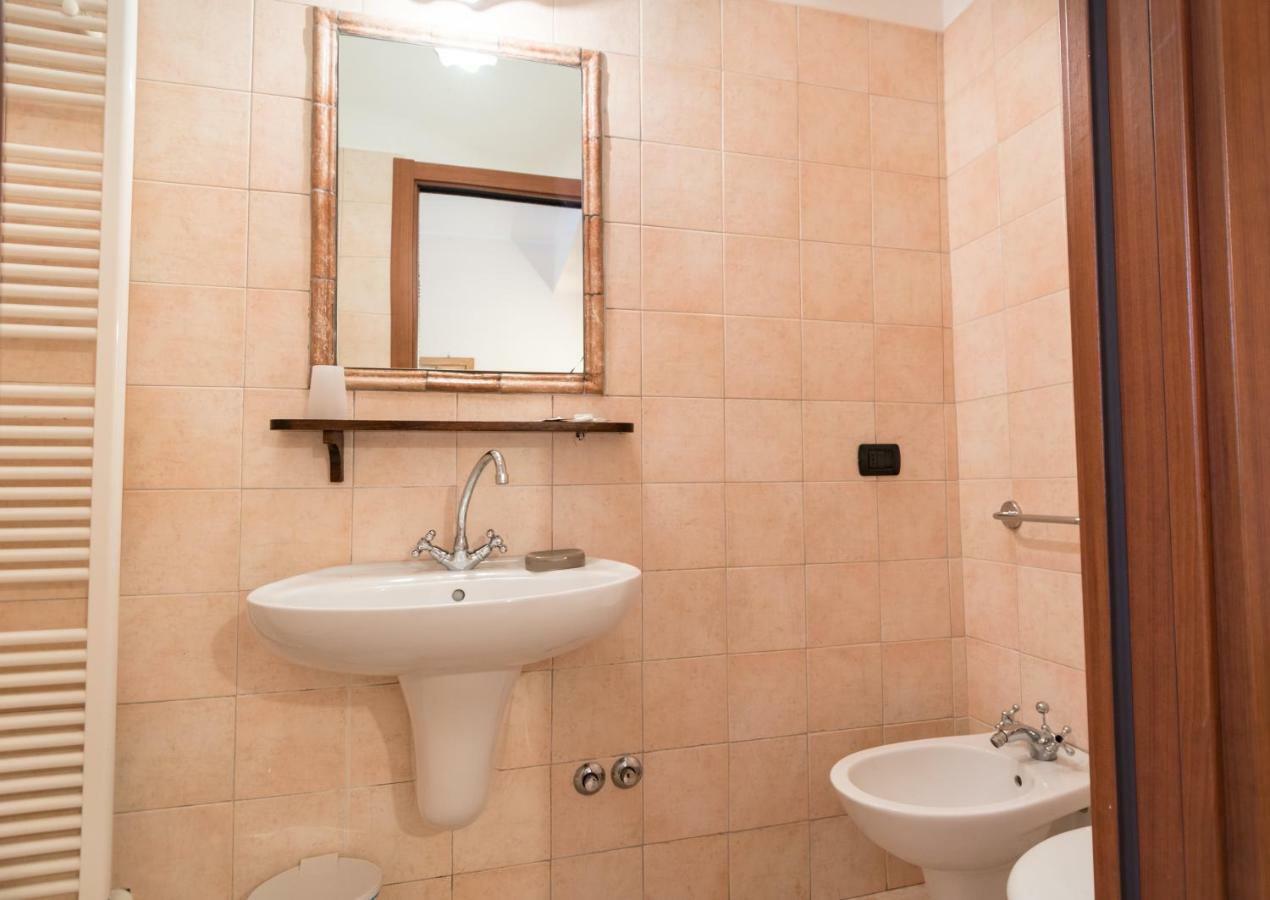 Bed & Breakfast Al Pian D'Assisi Bagian luar foto
