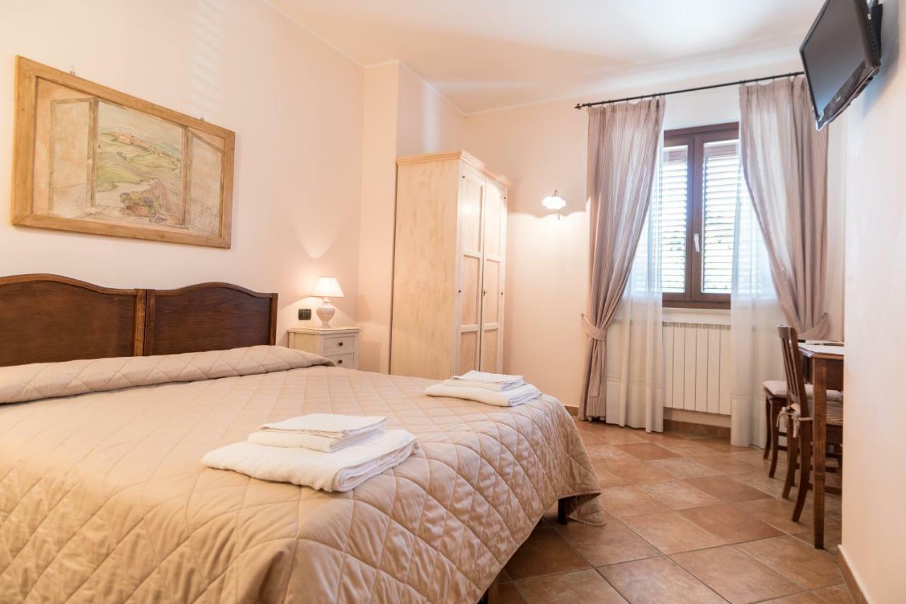 Bed & Breakfast Al Pian D'Assisi Bagian luar foto