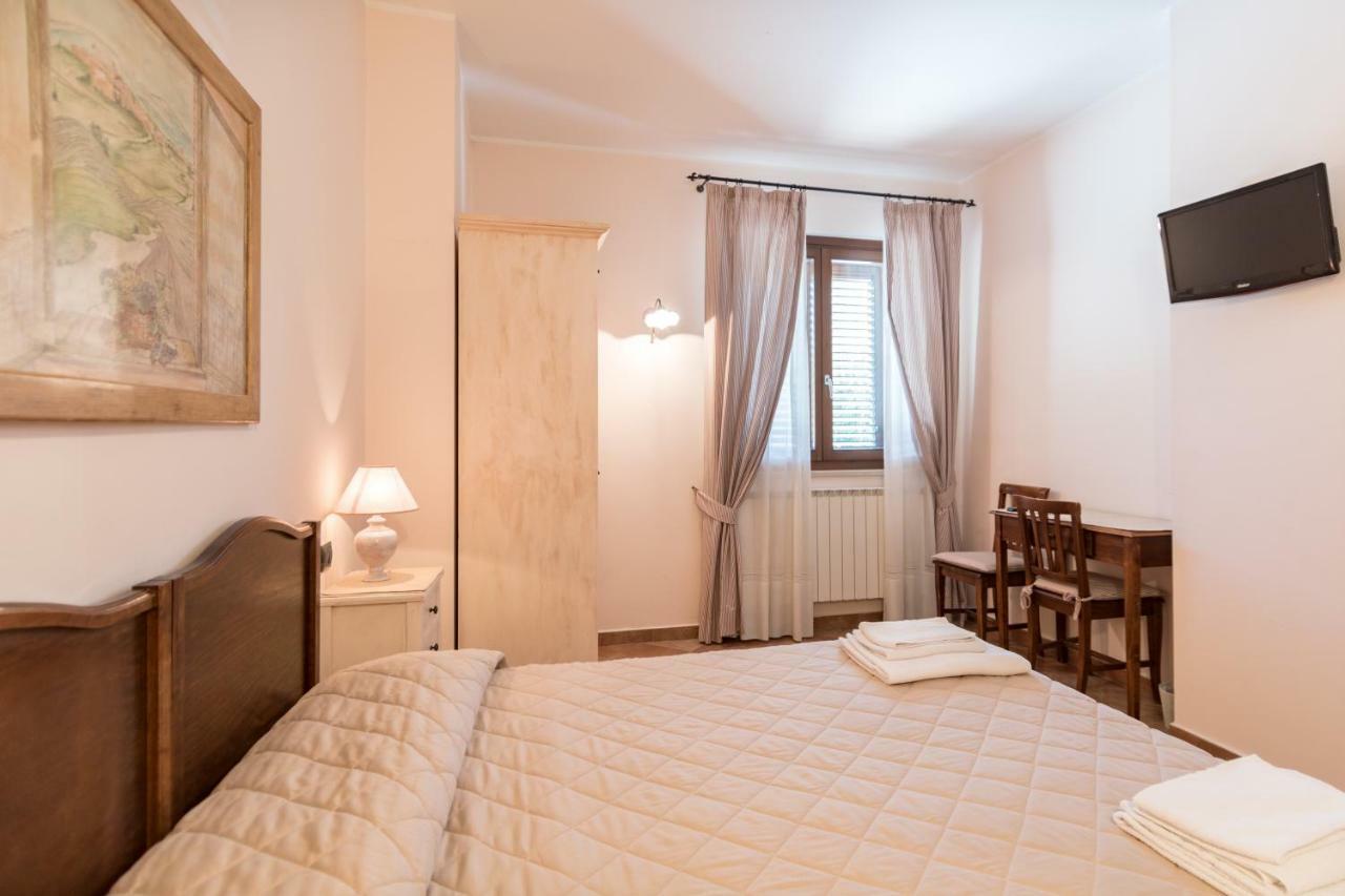 Bed & Breakfast Al Pian D'Assisi Bagian luar foto
