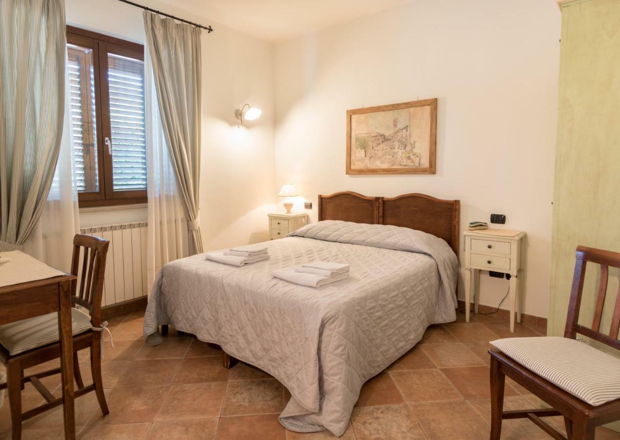 Bed & Breakfast Al Pian D'Assisi Bagian luar foto