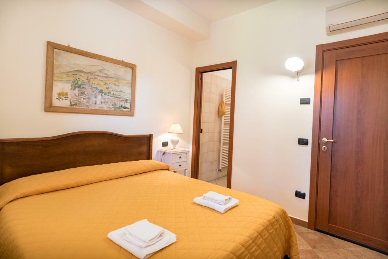 Bed & Breakfast Al Pian D'Assisi Bagian luar foto