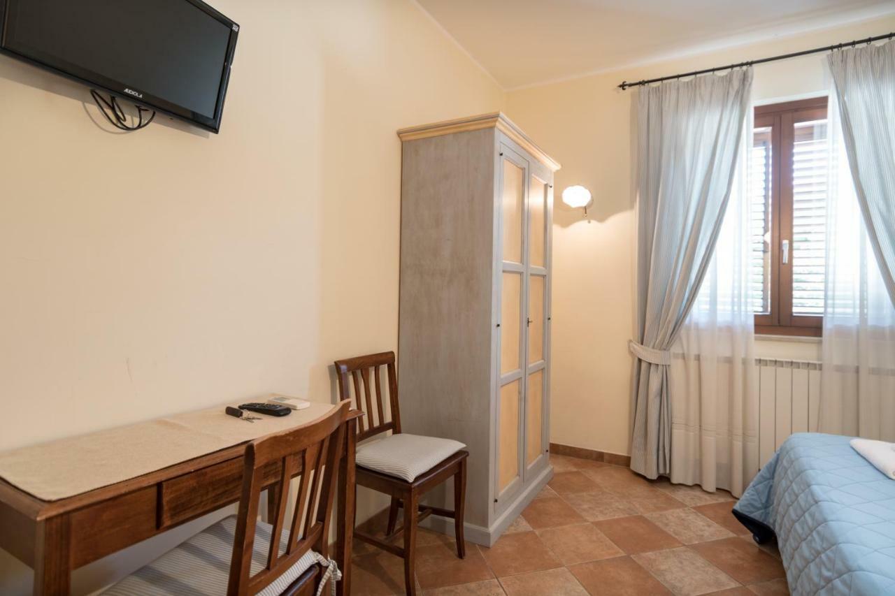 Bed & Breakfast Al Pian D'Assisi Bagian luar foto
