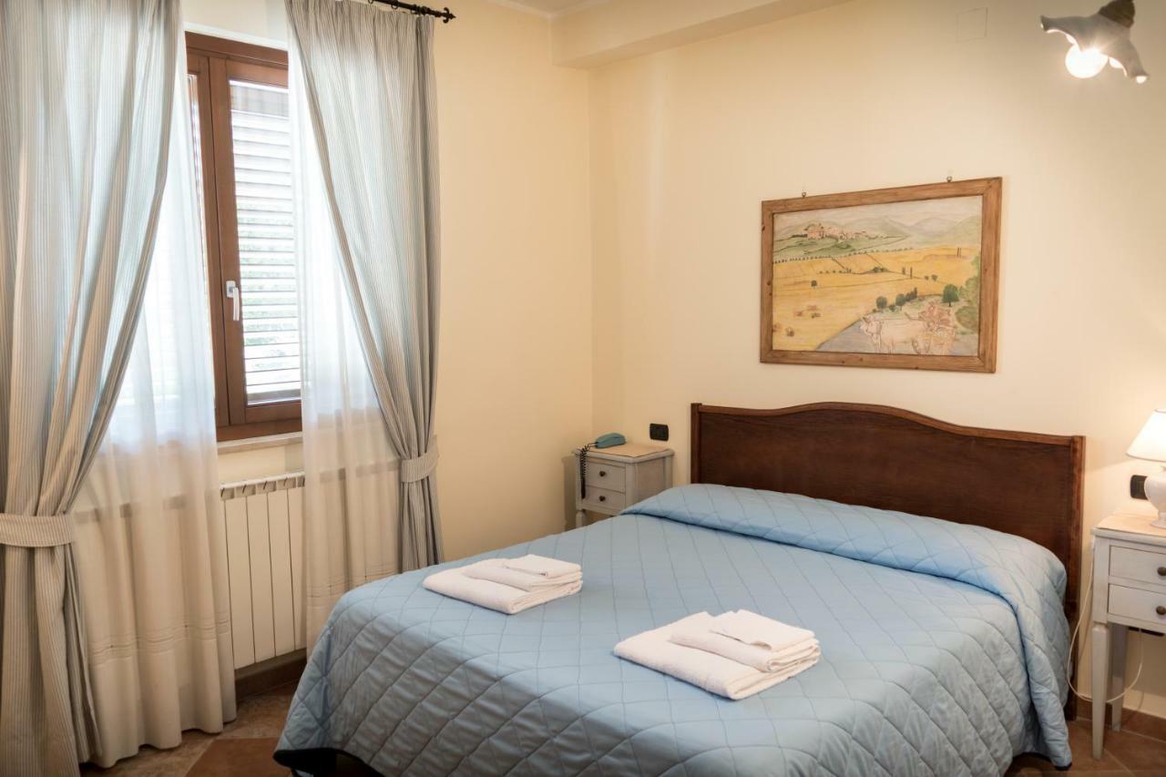 Bed & Breakfast Al Pian D'Assisi Bagian luar foto
