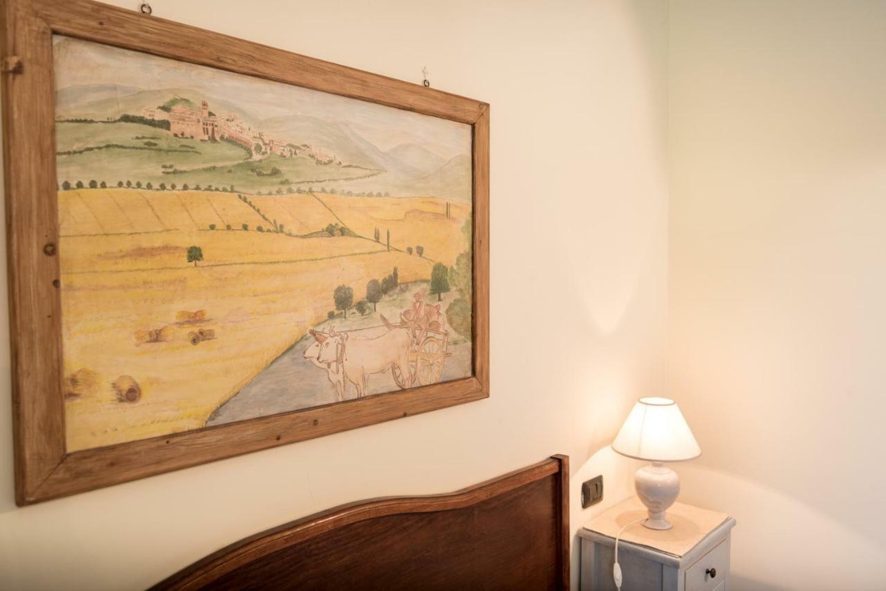 Bed & Breakfast Al Pian D'Assisi Bagian luar foto